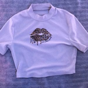 Crop top size small